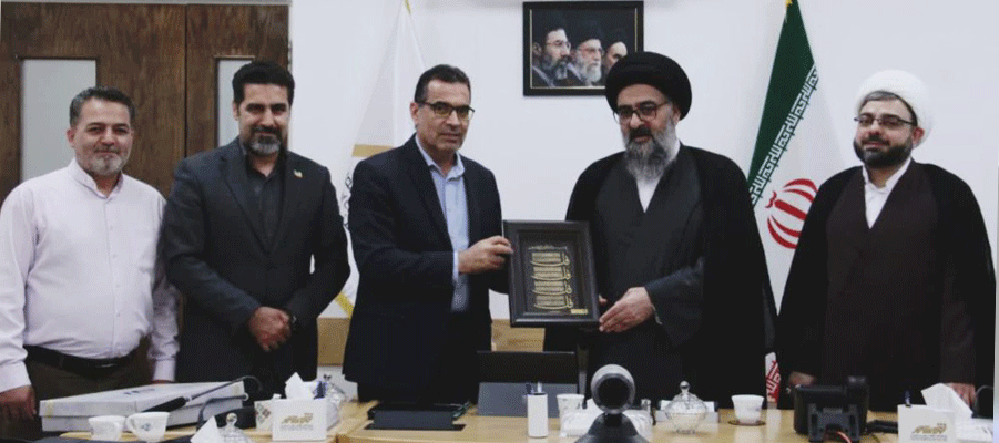 دیدار مدیرکل نوسازی مدارس استان مرکزی با آیتالله نورمفیدی؛ تاکید بر تسریع بازسازی و آغاز عملیات احداث مدرسه جدید در خمین